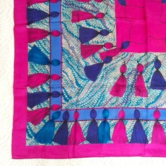 Vintage Accessories - VTG Abstract Design Vivid Colors Silky Scarf